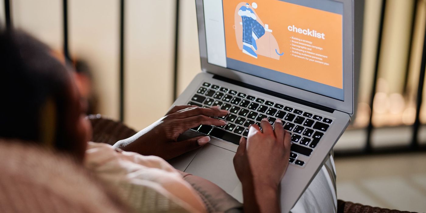Checking a certifier against an online list on a laptop